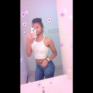 Meet your Posher, Tiara