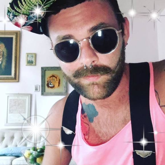 Meet your Posher, Andrew - Picture 1 of 1