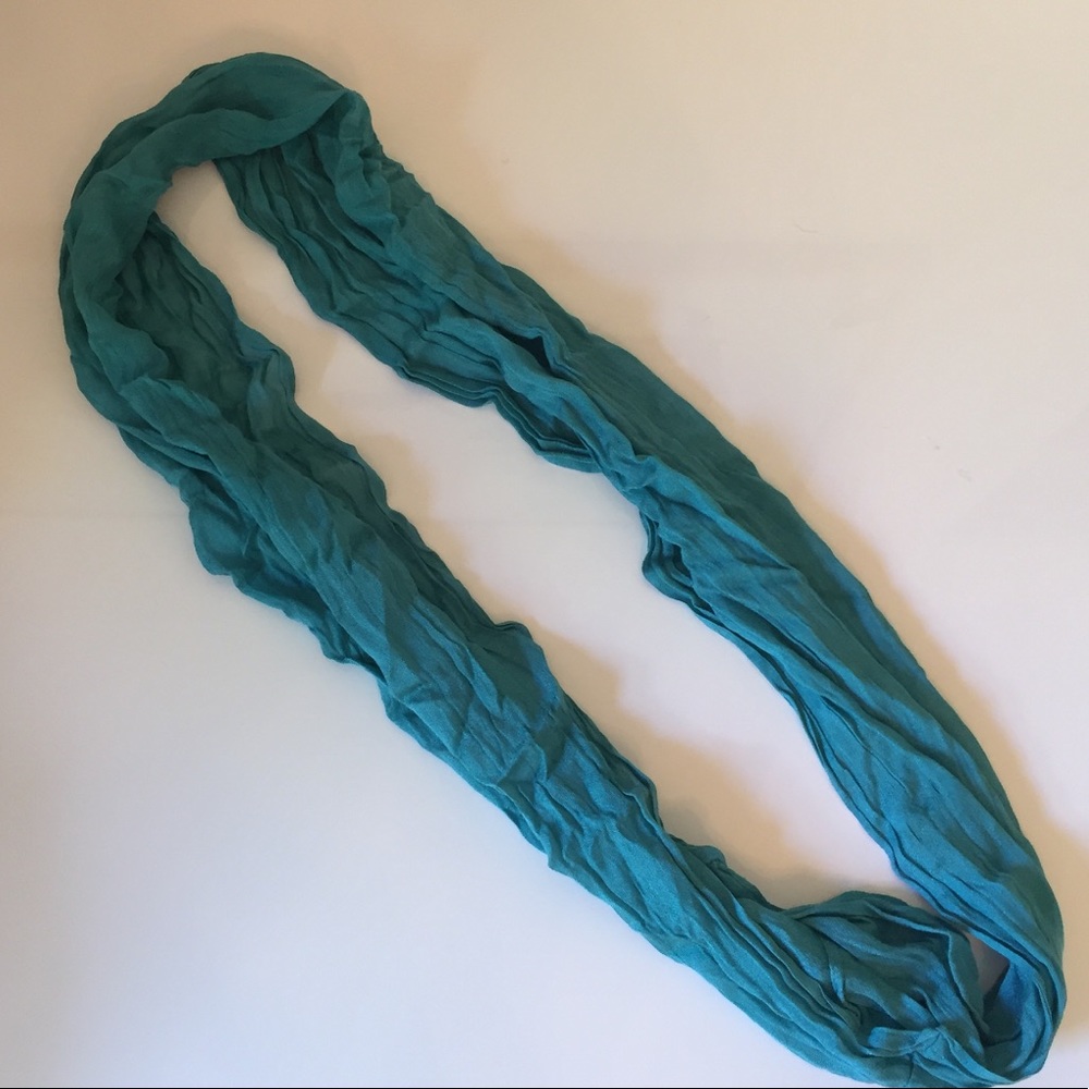 Teal infinity scarf