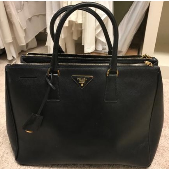 Prada Saffiano Lux Executive Tote Bag. Ltd Ed Bag! - Picture 5 of 5