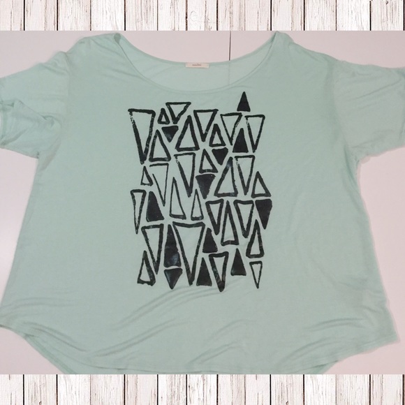 NWOT Plus Mint Geometric Top - Picture 2 of 5