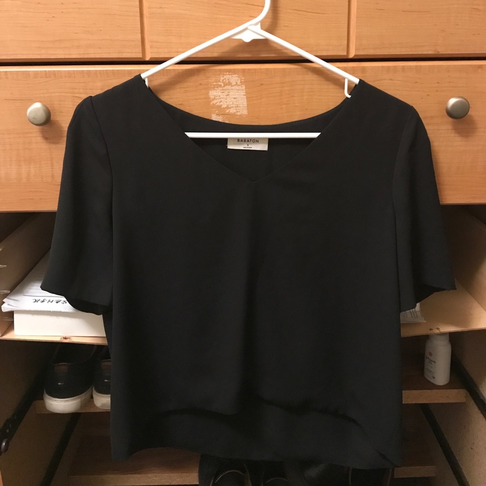 Moving sale: Babaton Randy T-shirt Blouse Black