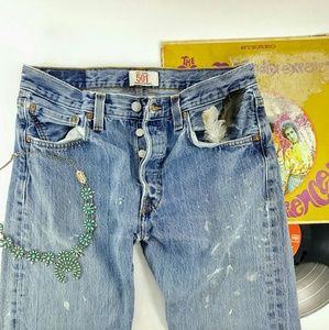 LEVIS 501 Jeans Men Button Fly Destroyed 32 x 32