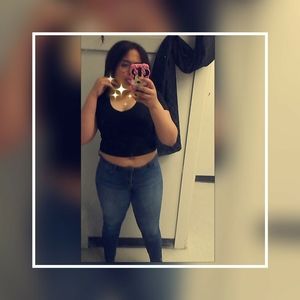 Meet your Posher, Paola marie