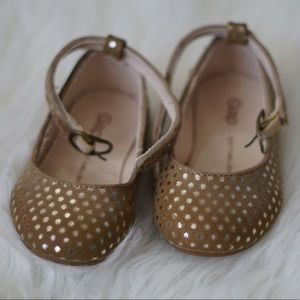 Baby Gap flats
