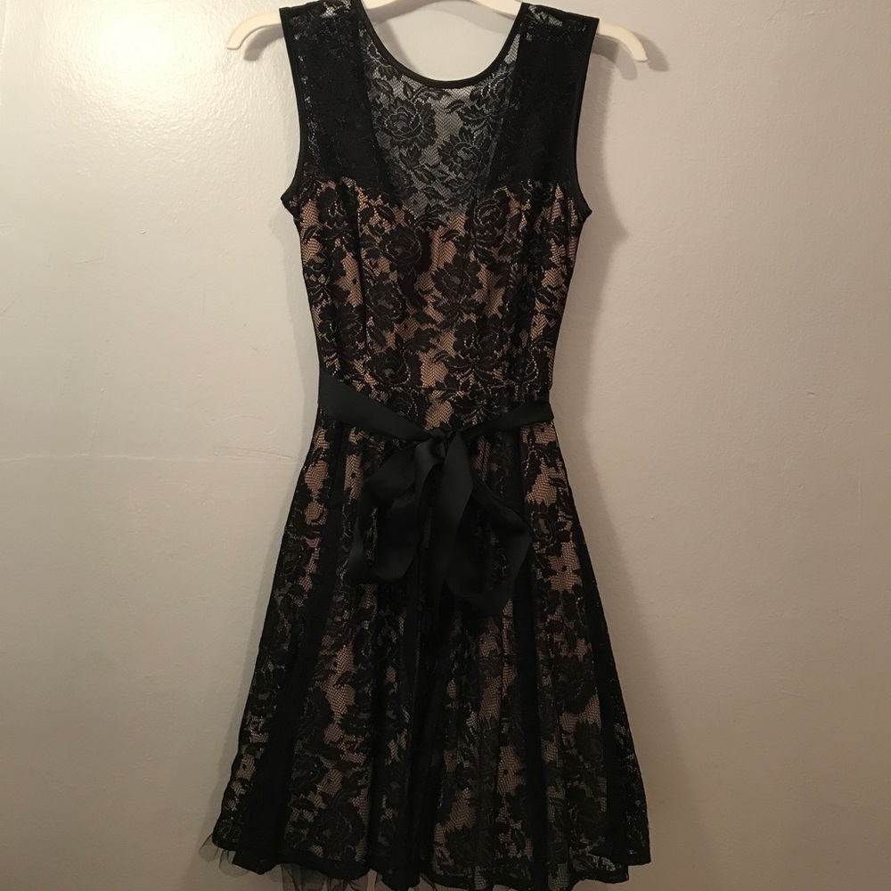special occasion dress-Black size 4-