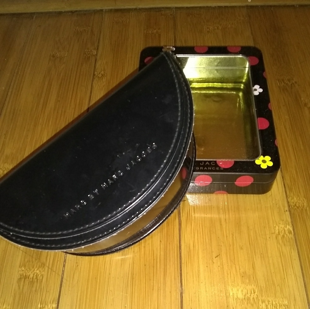 Marc Jacobs sunglasses case and tin