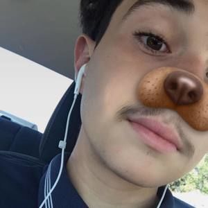 Meet your Posher, Cris