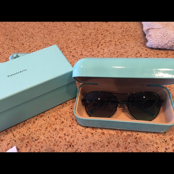 Tiffany sunglasses main image 4