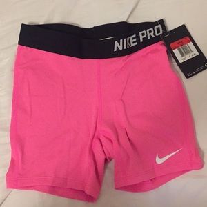 Girls Nike pro dri-fit short