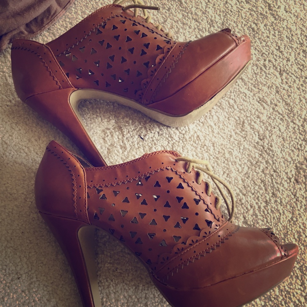Guess shoes