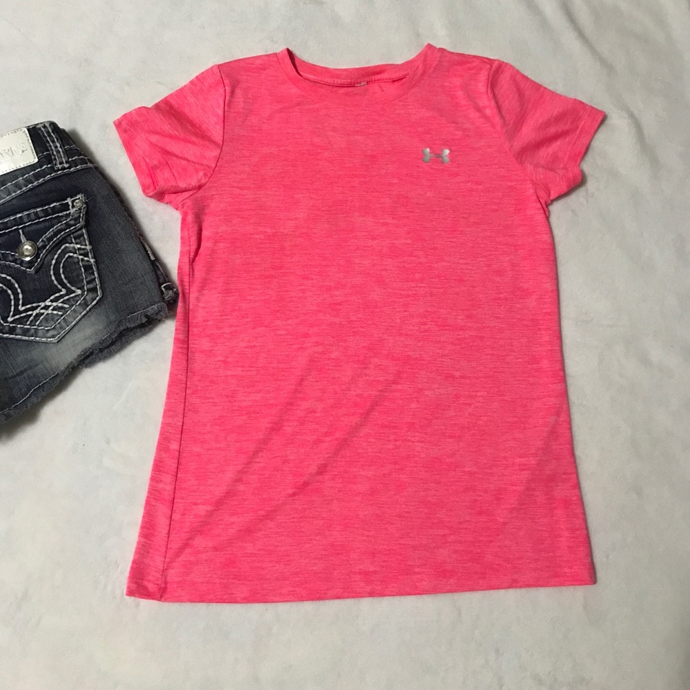 NWOT Underarmour Tshirt