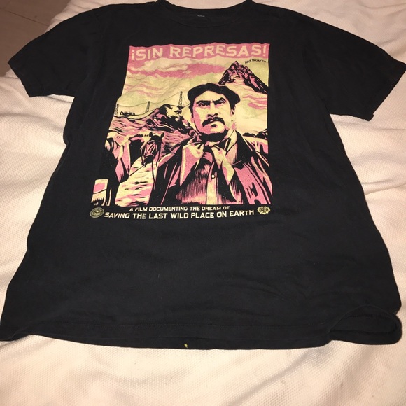 Vintage Tee (RARE) - Picture 2 of 4