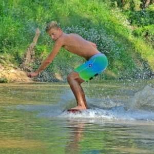 Meet your Posher, Harley