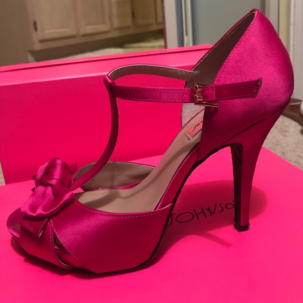 Super cute Betsy Johnson Fuchsia  shoes.