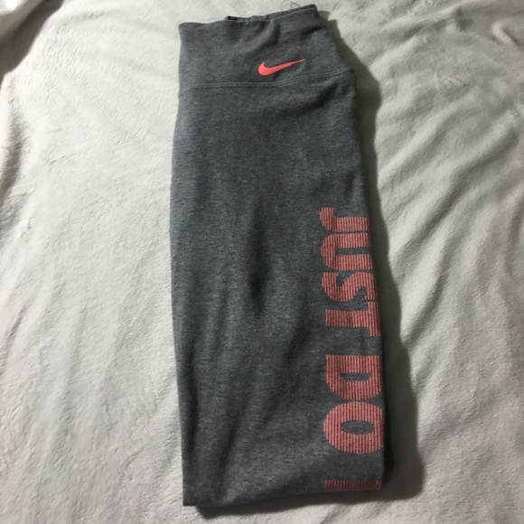 Nike dri fit leggings - Picture 3 of 3