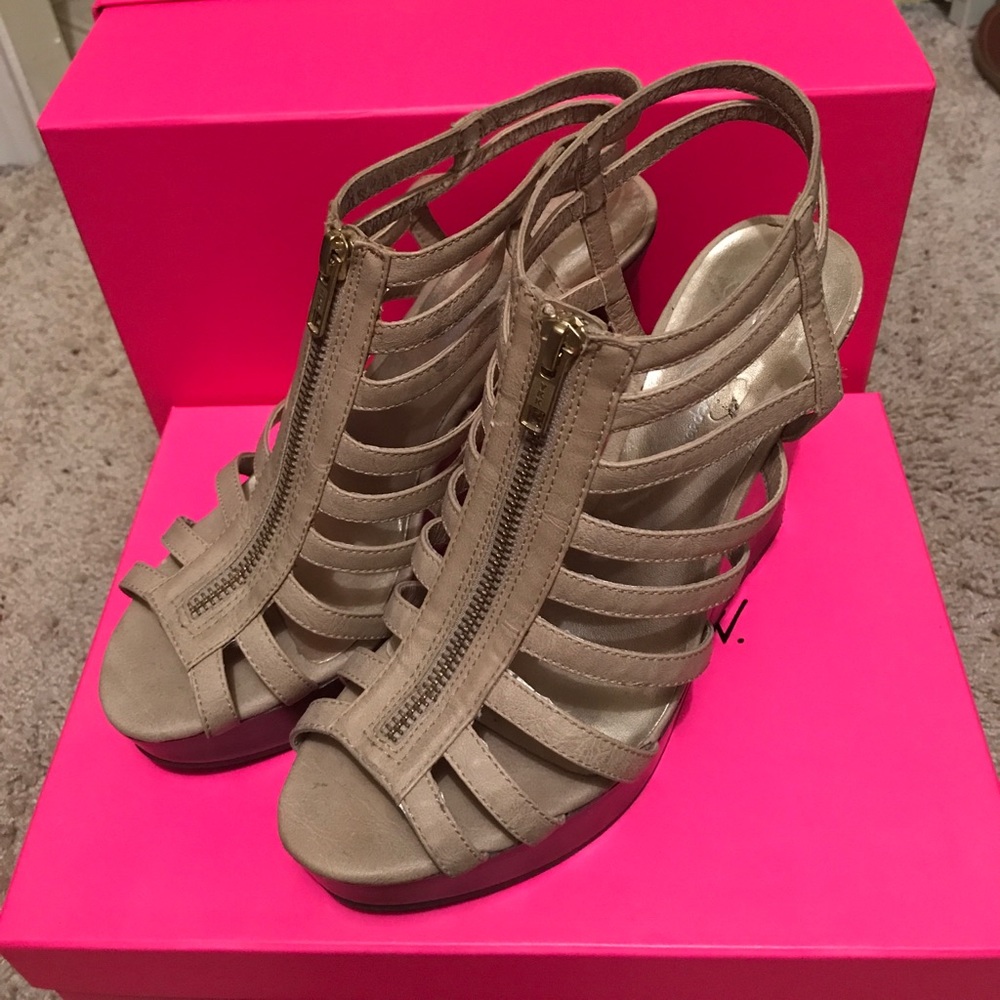 Tan wooden wedges