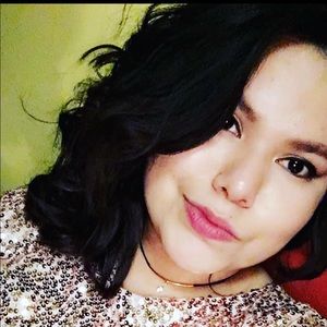 Meet your Posher, Miriam