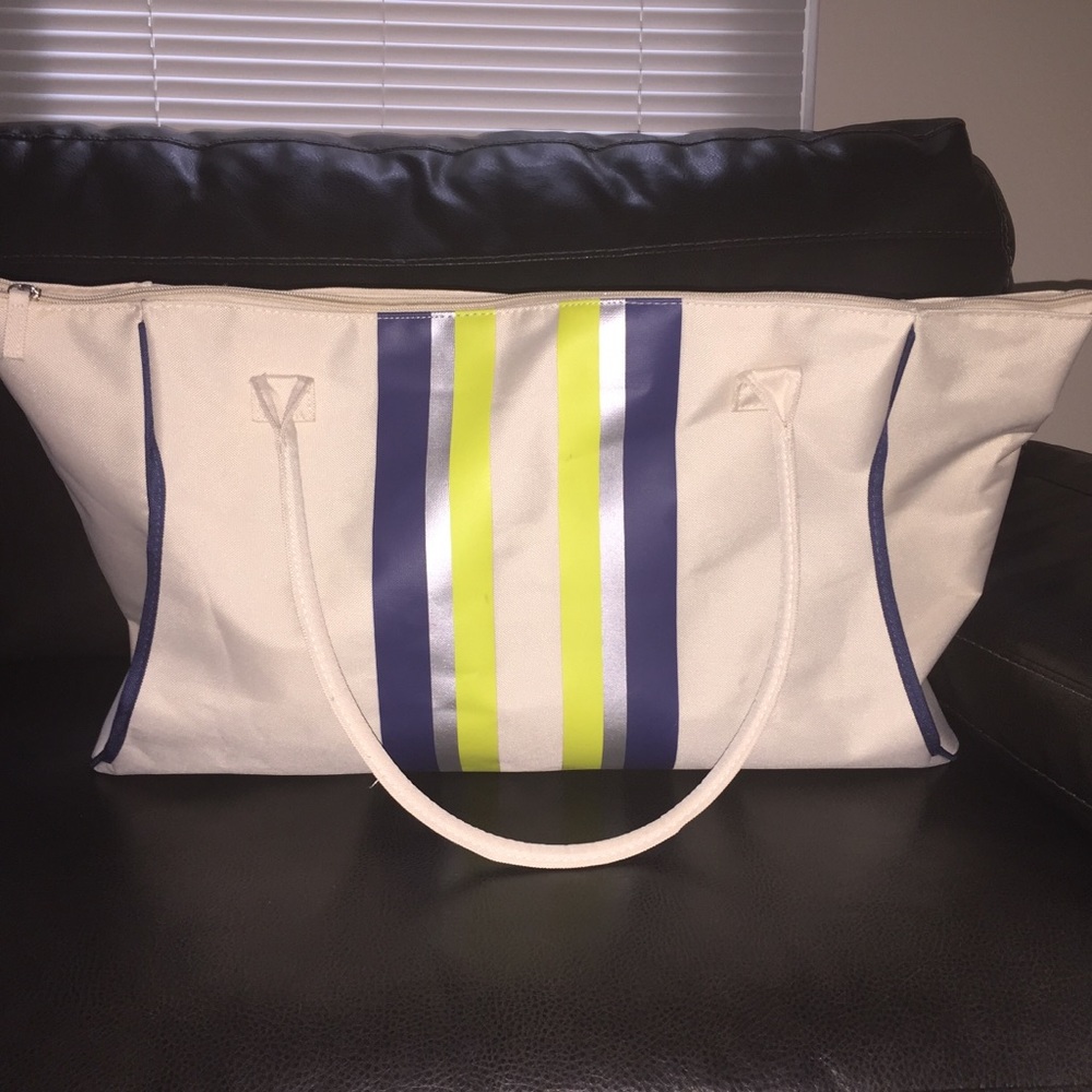 Dsw gym/weekender bag