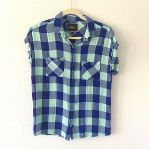 Rails sleeveless shirt ❗️price cut❗️