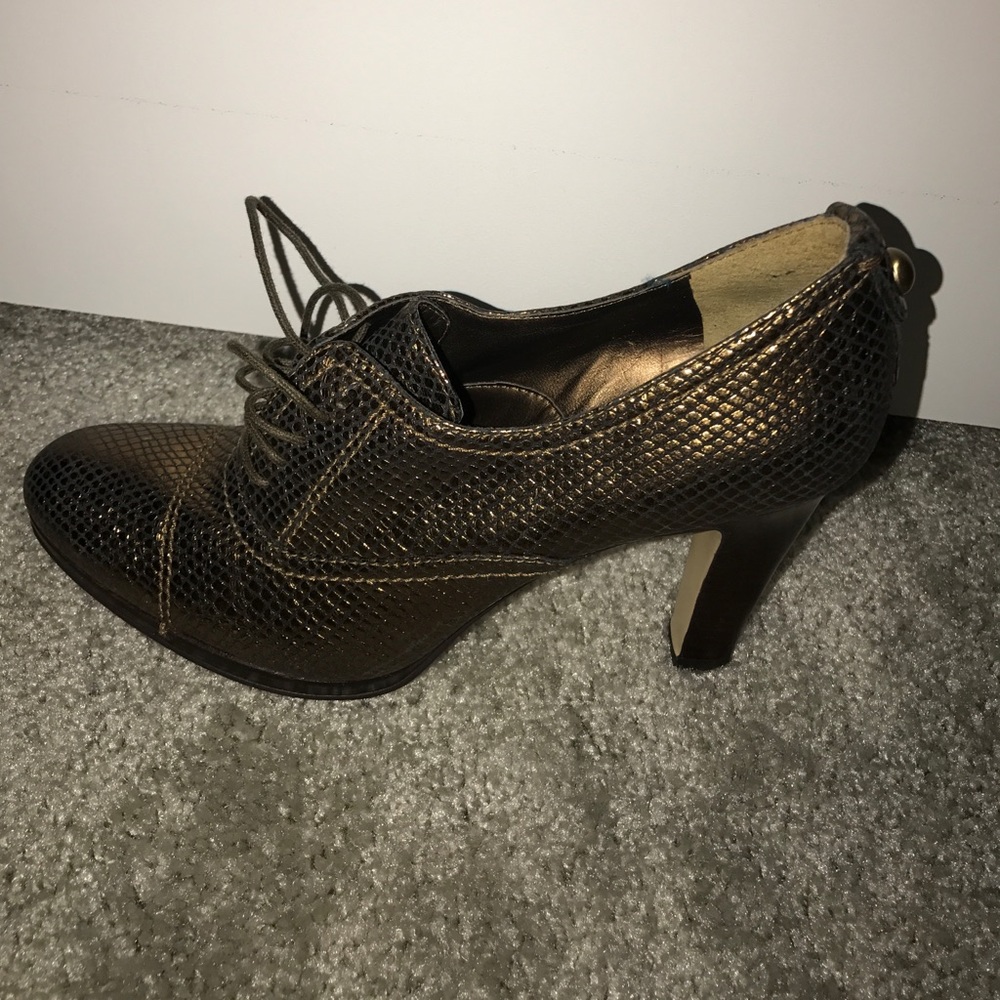 Nine West Gold Shoes
