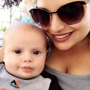 Meet your Posher, Garyana