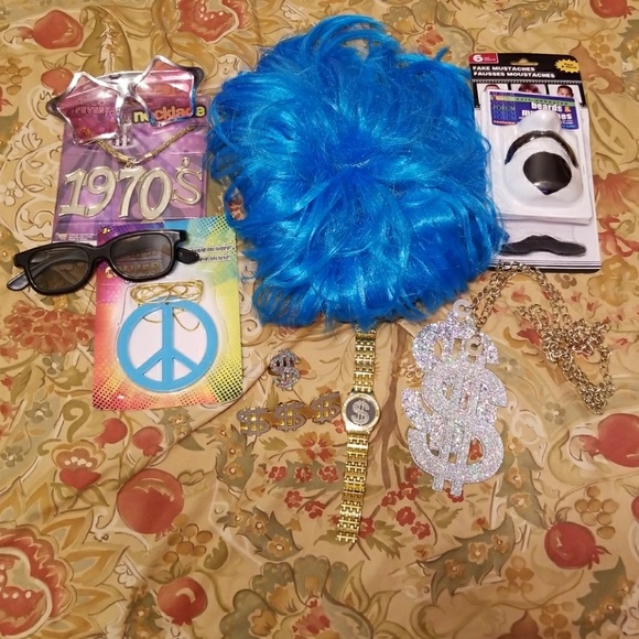 10 pc. Set Costume Grab Bag of Dress Up - Picture 1 of 5