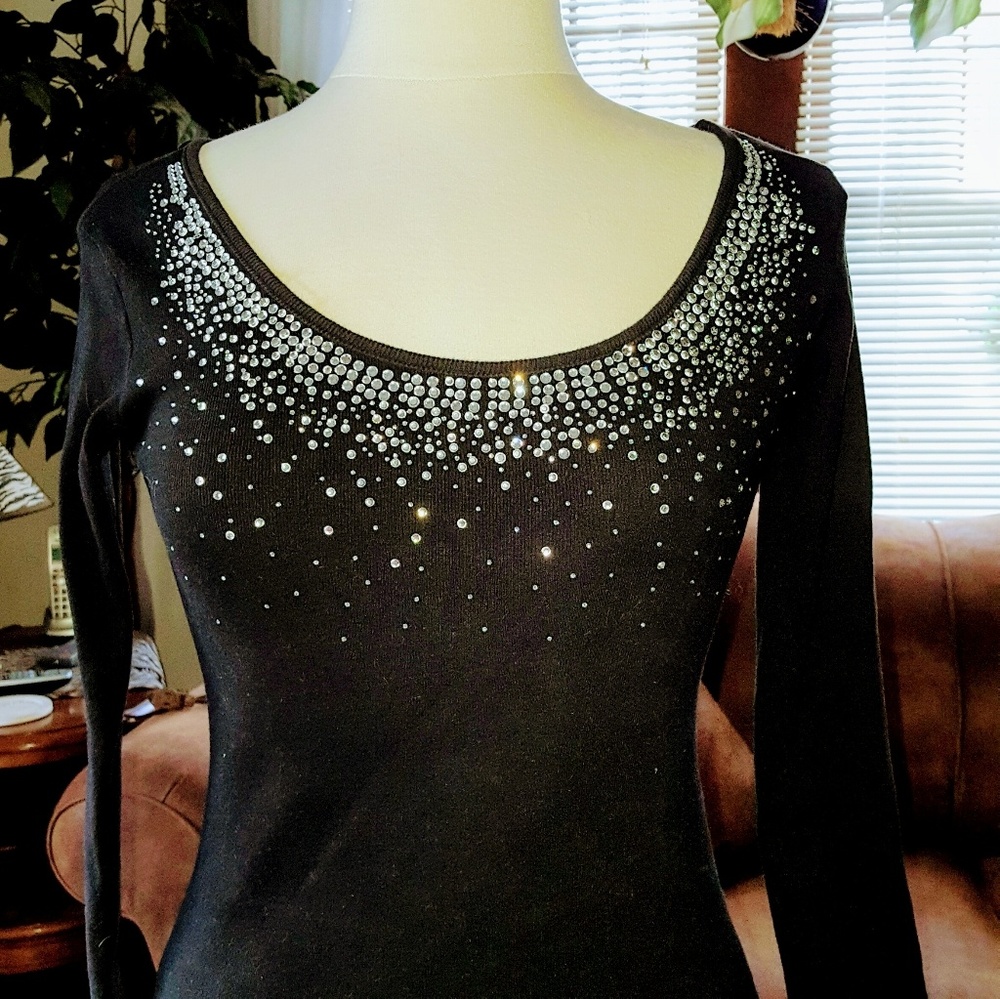 Black lightweight sweater with Blingy front