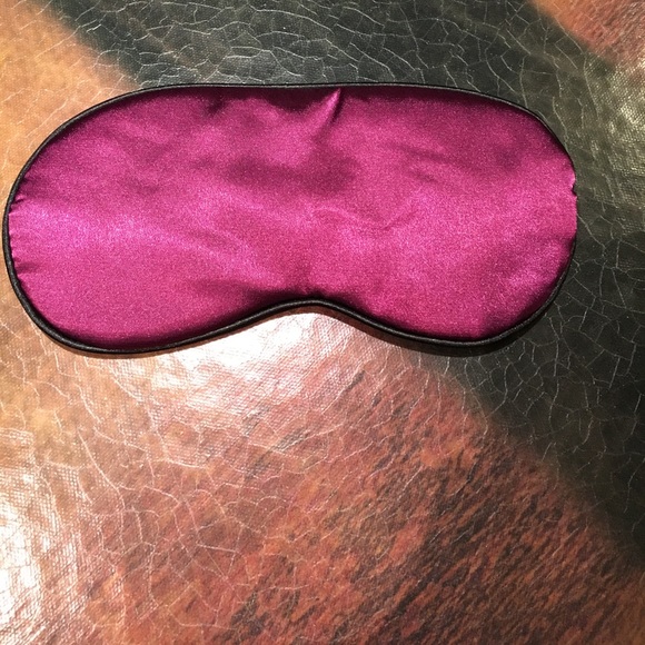 WINE Colored Silk Eye Mask - Picture 7 of 8