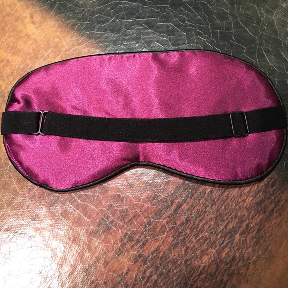 WINE Colored Silk Eye Mask - Picture 8 of 8