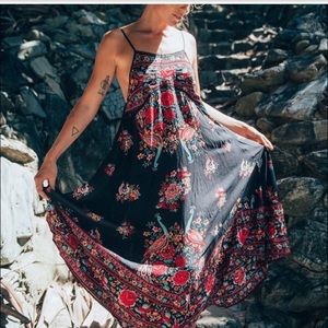 NWOT Boho 🌼floral 🌼dress