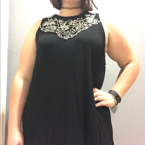 Plus Size Torrid Embroidered Halter Top (Black) - Picture 2 of 3