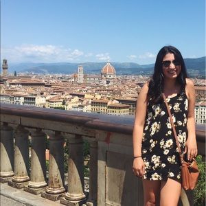 Meet your Posher, Cristina