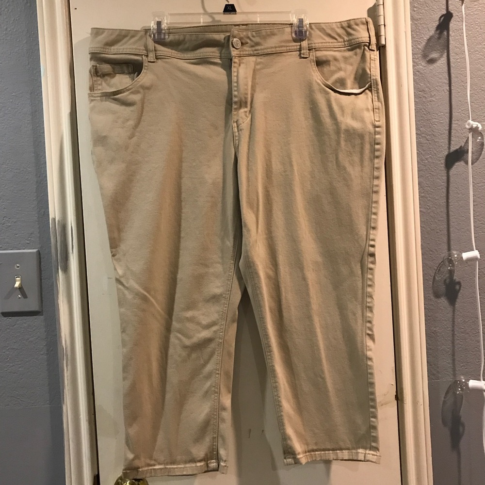 Plus Size Lane Bryant Khaki Capri Pants