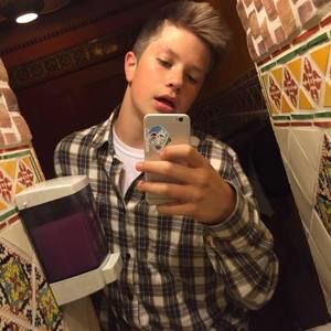 Meet your Posher, Jordan