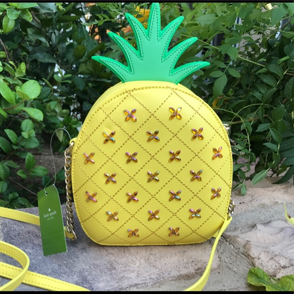 kate spade Handbags - Kate spade leather pineapple crossbody bag