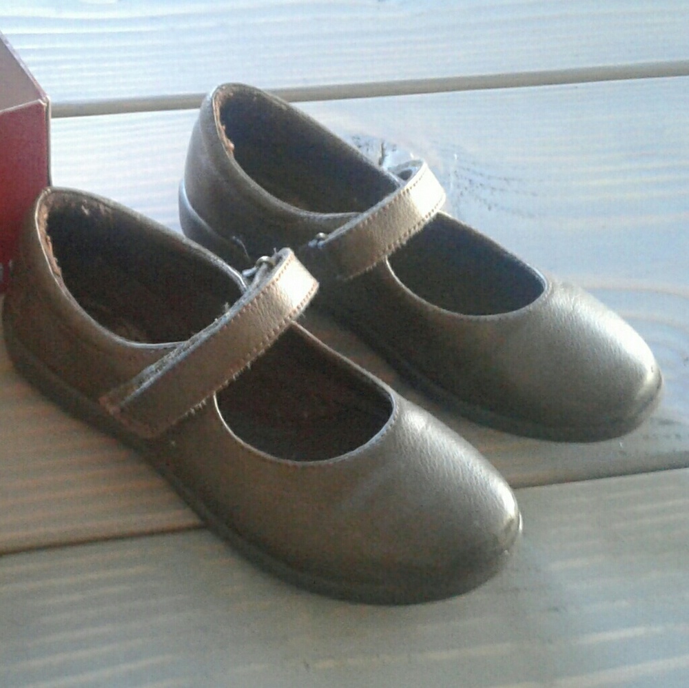 girl mary jane hush puppies/ school shoes
