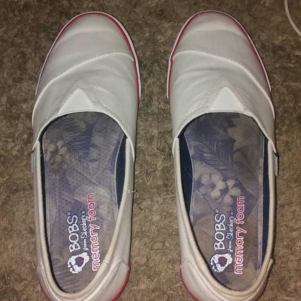 White bobs