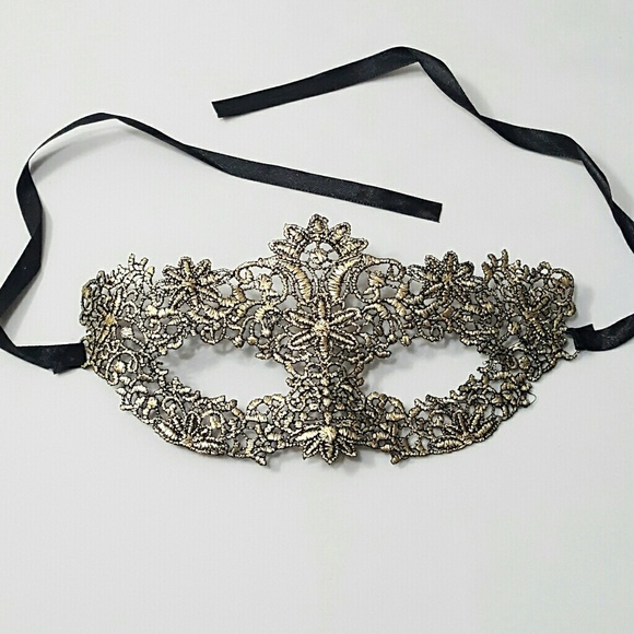 ⤵⤵#7 Masquerade Party Gold Venetian Lace Mask - Picture 2 of 4