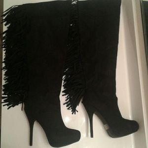 black fringe boots