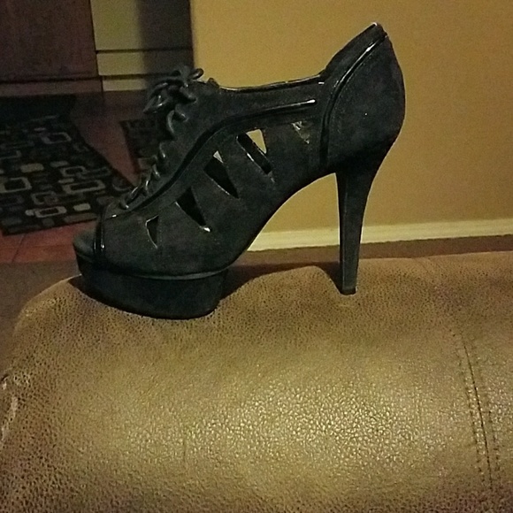 Great for night out heel - Picture 2 of 3