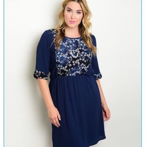 Plus Size✨Flattering in Flowers Navy Dress.LAST 1!