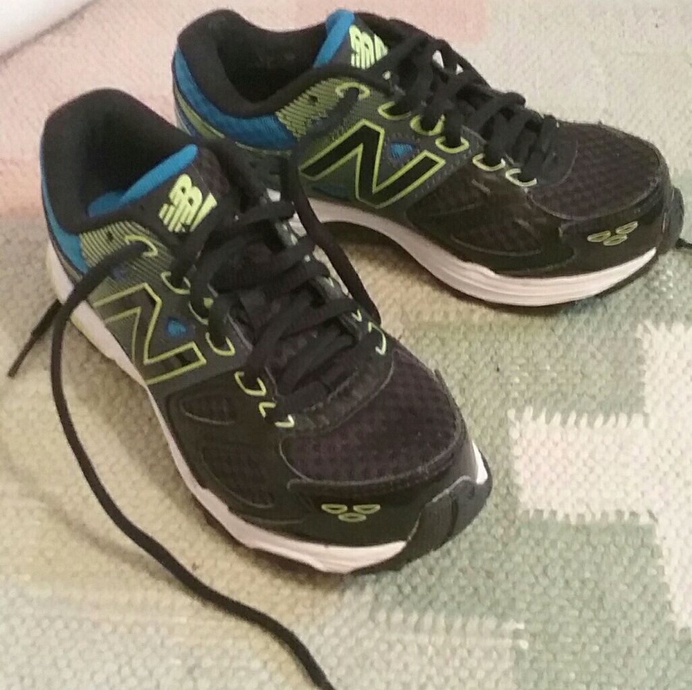 Boys New balance sneakers