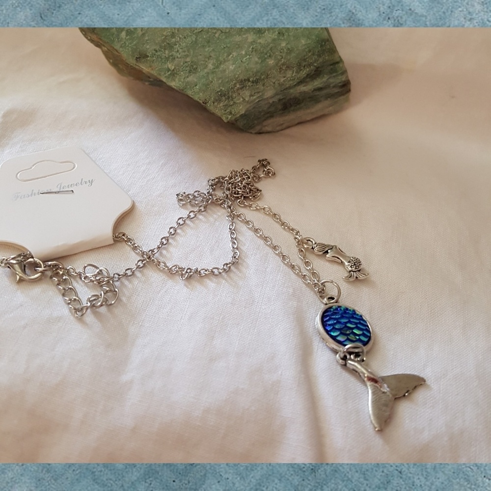 NECKLACE~WHALE OF A TAIL~HANDCRAFTED~ONE OF A KIND~NWT