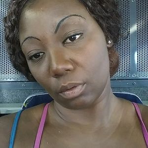 Meet your Posher, Tabitha