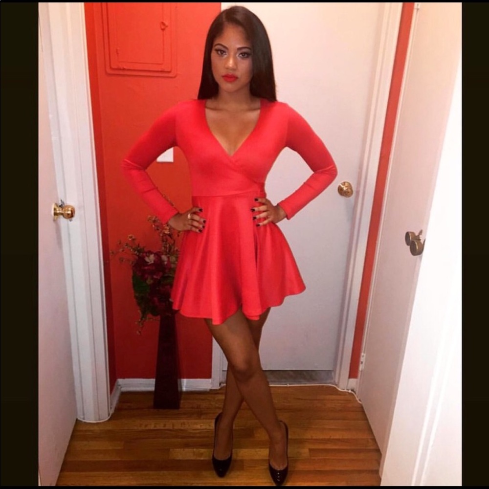 Long sleeve red dress