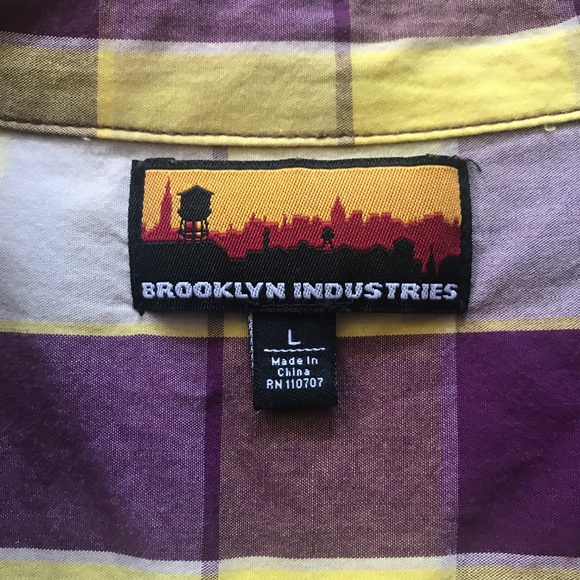 Brooklyn Industries Short Sleeve Button Down - Picture 2 of 3