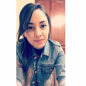 Meet your Posher, Laura