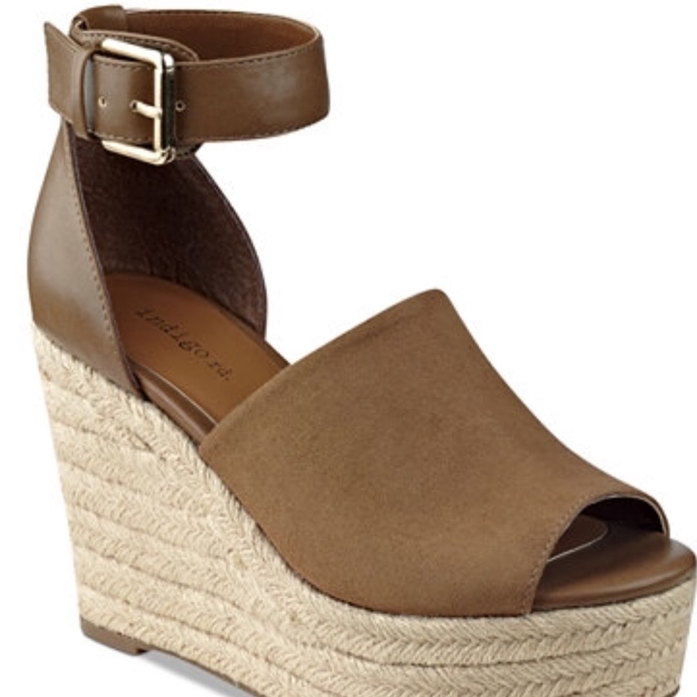 Indigo Rd wedge sandals sz 8