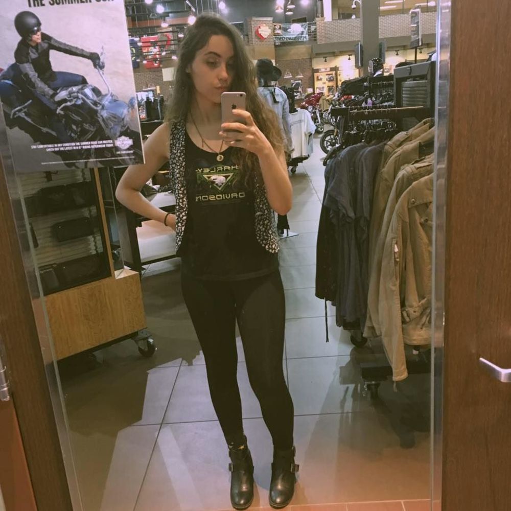 Meet your Posher, Abby